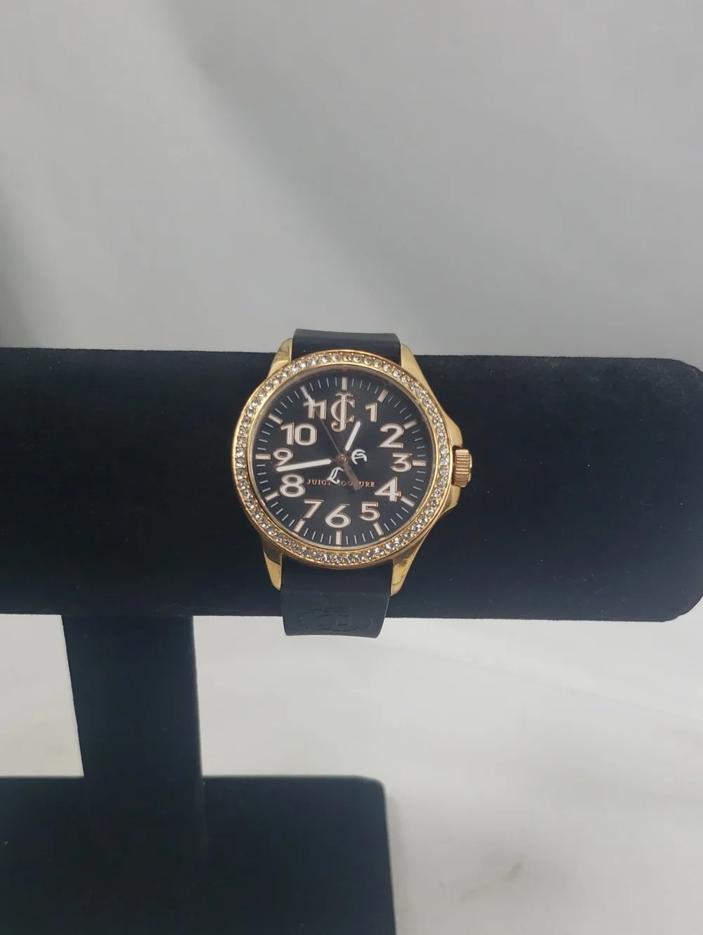 Juicy Couture excellent strap